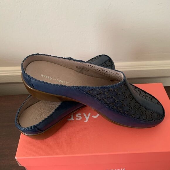 Easy Spirit soft leather upper & lining lightweight dusk clog cushioned size 6 - Picture 3 of 9